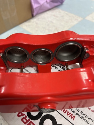 Wilwood 120-13428-RD Brake Caliper DynaPro 6A Lug Mount 6piston Red Logo Right - Picture 5 of 13