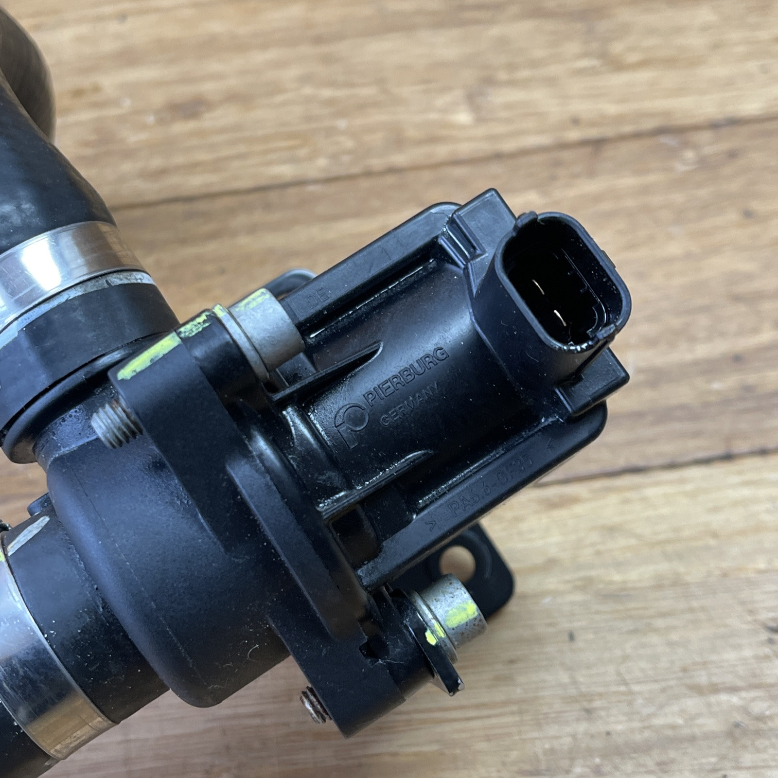 Ferrari California 2015-2018 right Blow off valve