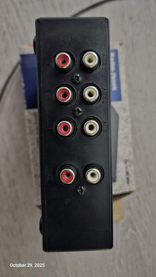 Radio Shack Stereo Audio Source Selector 42-2112 3 Inputs - Image 4 of 4