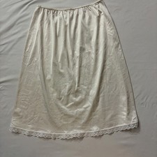 Vintage JCPenney Women  s White Lace Half Slip Large