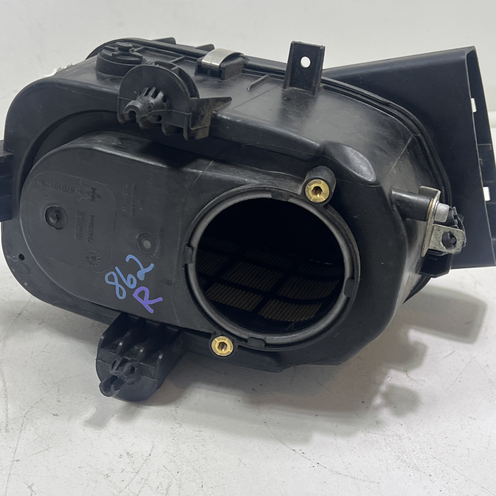 2017-2021 Maserati Levante 3.0L Pass Right Air Cleaner Filter Housing 670101256