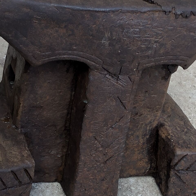 Lot De 2 Anciens Outils De Métier En Fer Forgé (scie, Clé, Etc.) - Occasion - Bon état
