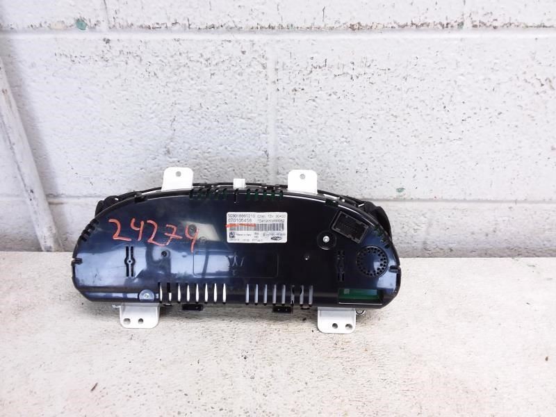 2018 MASERATI LEVANTE Turbo Digital Speedometer OEM Part Number 670106458