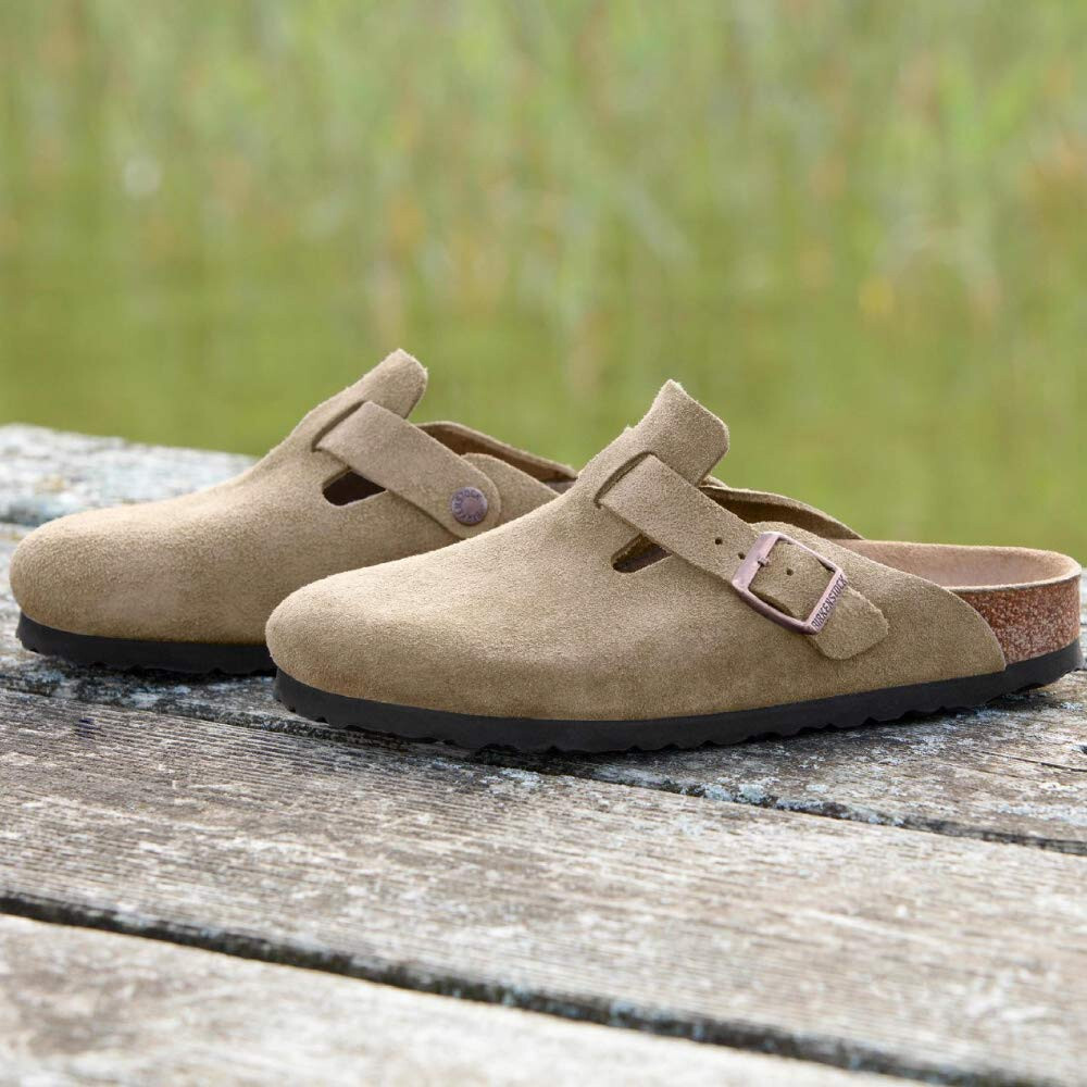 靴 BIRKENSTOCK BOSTON BS TAUPE Birkenstock Boston Soft Footbed Suede Leather Taupe – 2BigFeet