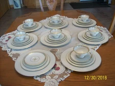 Haviland Elysee New York Vtg Porcelain Gold Leaves & Dots 39 Piece Dinnerware