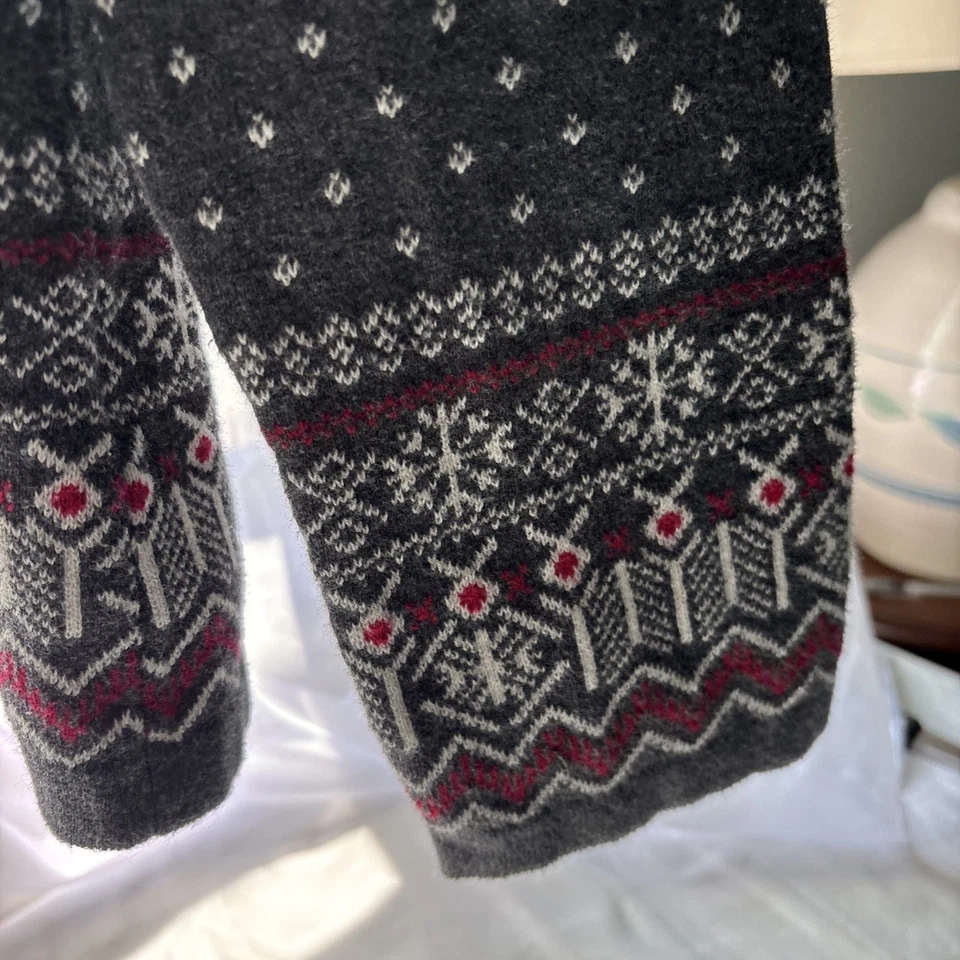 Breckenridge Ladies Size L Sweater 3/4 Zip Gray Red White Pattern Snowflakes  - Image 2 of 4