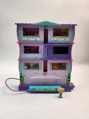 Pixel Chix Roomies Apartment House Interactive 2006- Lights Flicker, No Sound