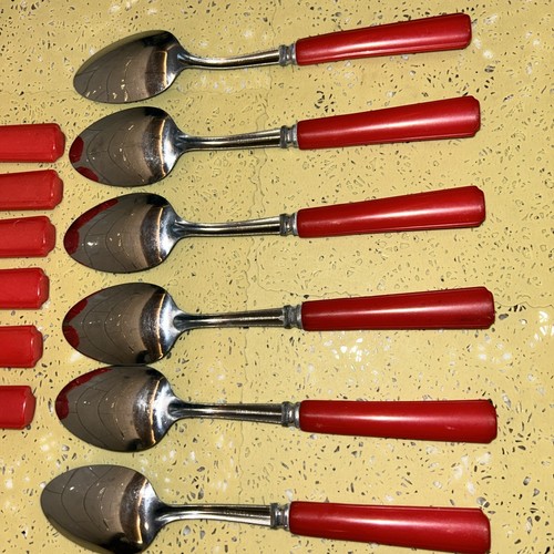 Cubiertos de baquelita rojo cereza asas acero inoxidable 12 piezas jarra Molly vintage EE. UU. - Imagen 6 de 7