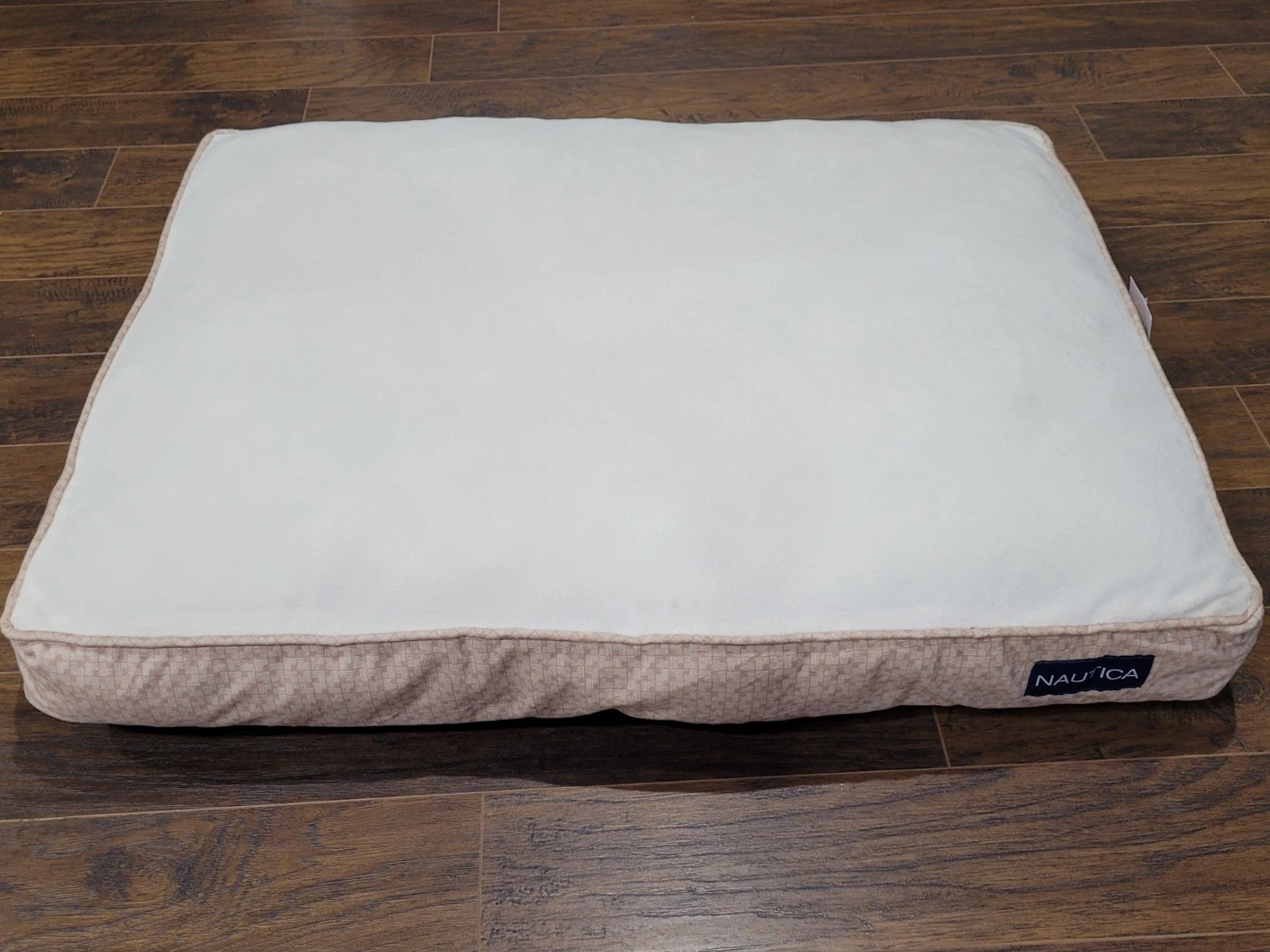 Nautica Dog Jack Pet Bed Plush Non-Slip Taupe- Ashore Geo Pier 36" X 27" X 4" LG
