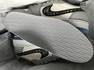 100% Authentic Air Dior Jordan1 Low Sneaker Size 9 - IN HAND | eBay