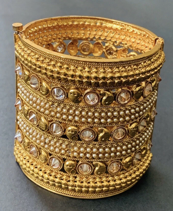 Screw on bangle bracelet clearance