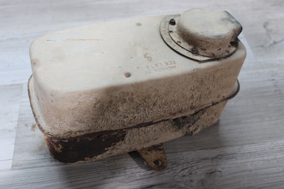 2012 JOHN DEERE GATOR XUV 550 4X4 EXHAUST PIPE MUFFLER SLIP ON CAN