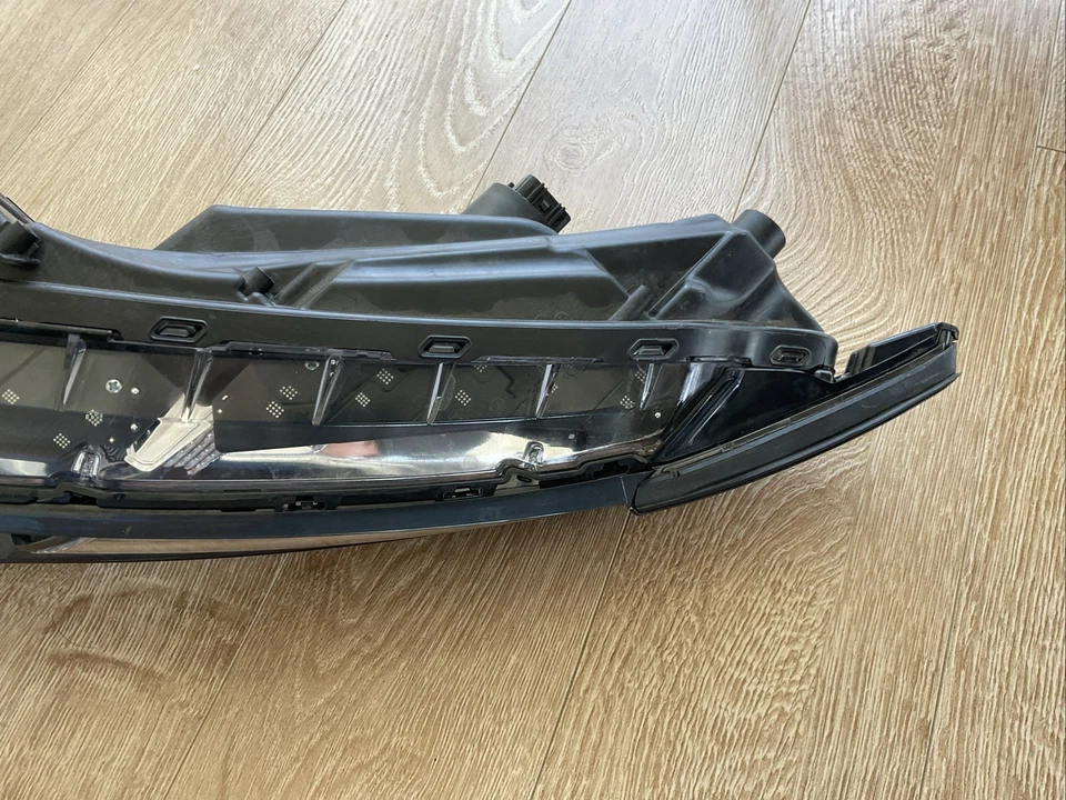 Левый противотуманный ходовой фонарь от оригинального производителя светодиодный 2022-2023 Hyundai Tucson 92207-CW010 - Изображение 4 из 4