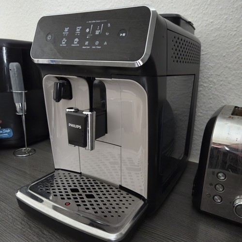 PHILIPS Kaffeevollautomat 2200 Series EP2230/10 LatteGo Milchsystem Schwarz