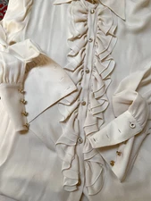 ESCADA SILK BLOUSE IN OFF-WHITE FRONT RUFFLE CRYSTAL BUTTONS 36 GERMANY