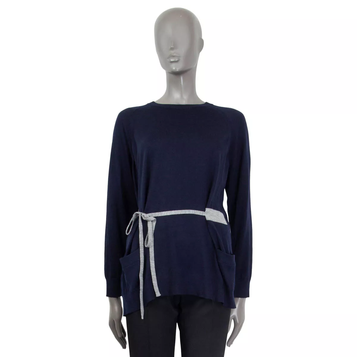 66232 auth PRADA navy blue & grey wool BACK BUTTON TIE WAIST Sweater 42 M 66232 auth PRADA navy blue & grey wool BACK BUTTON TIE WAIST Sweater 42 M