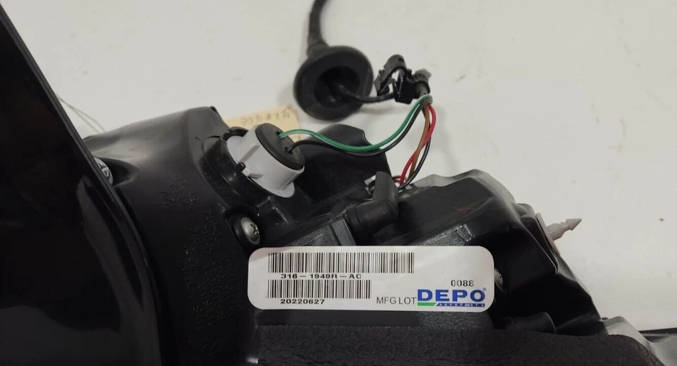 Правый наружный задний фонарь подходит для Mazda CX-5 2017-2021 годов выпуска - Изображение 4 из 4