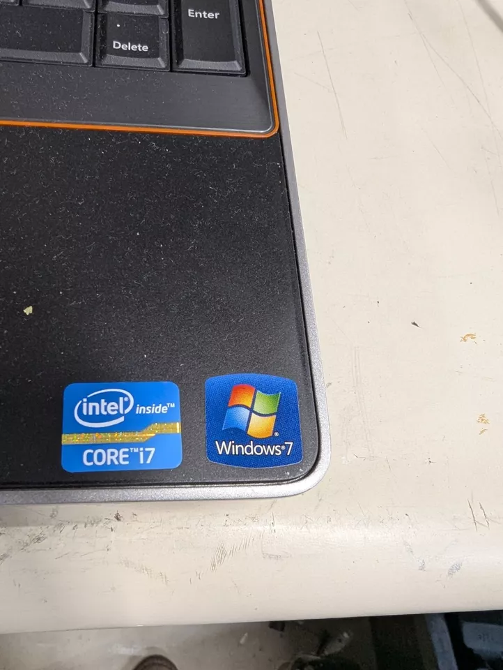 Dell Latitude E6520 15" Laptop i7-2nd 4gb ram boots NO HDD/CORD/Battery #310 - Image 3 of 4