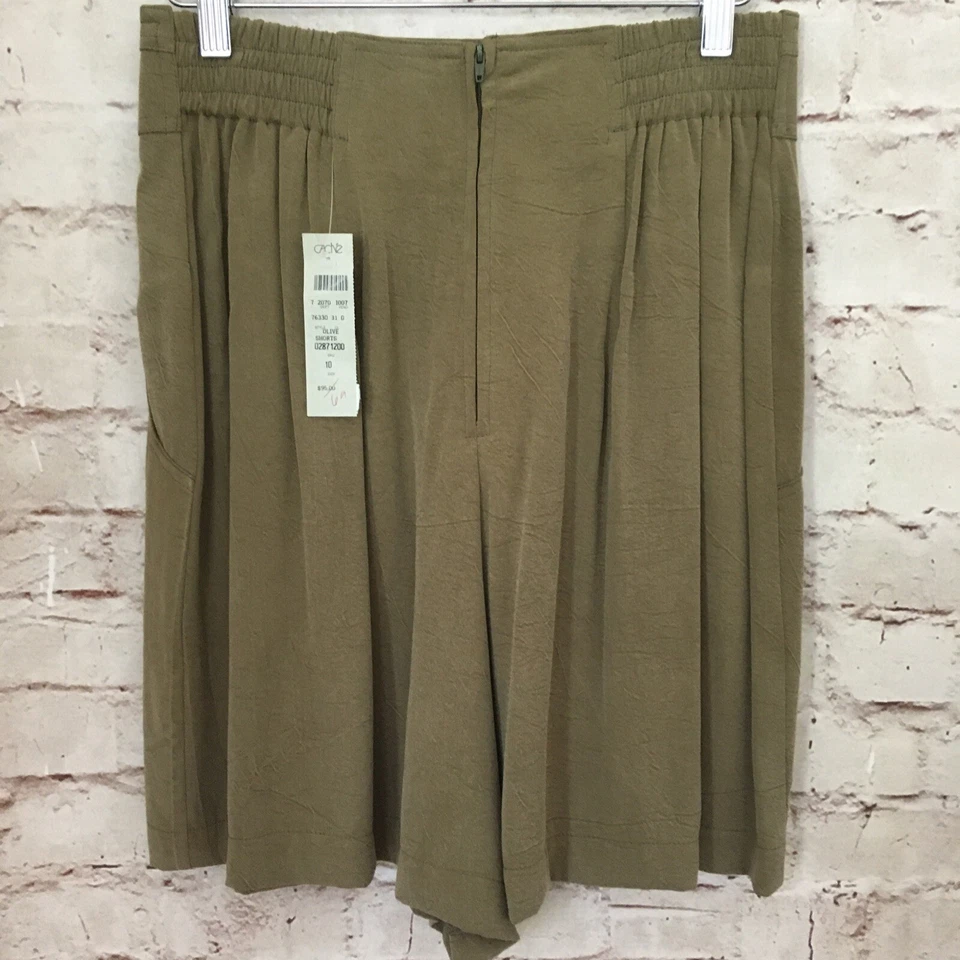 Vintage 90's CACHE Olive Green High Waisted Pleated Gaucho Dress Shorts Size 10 - Image 3 of 4