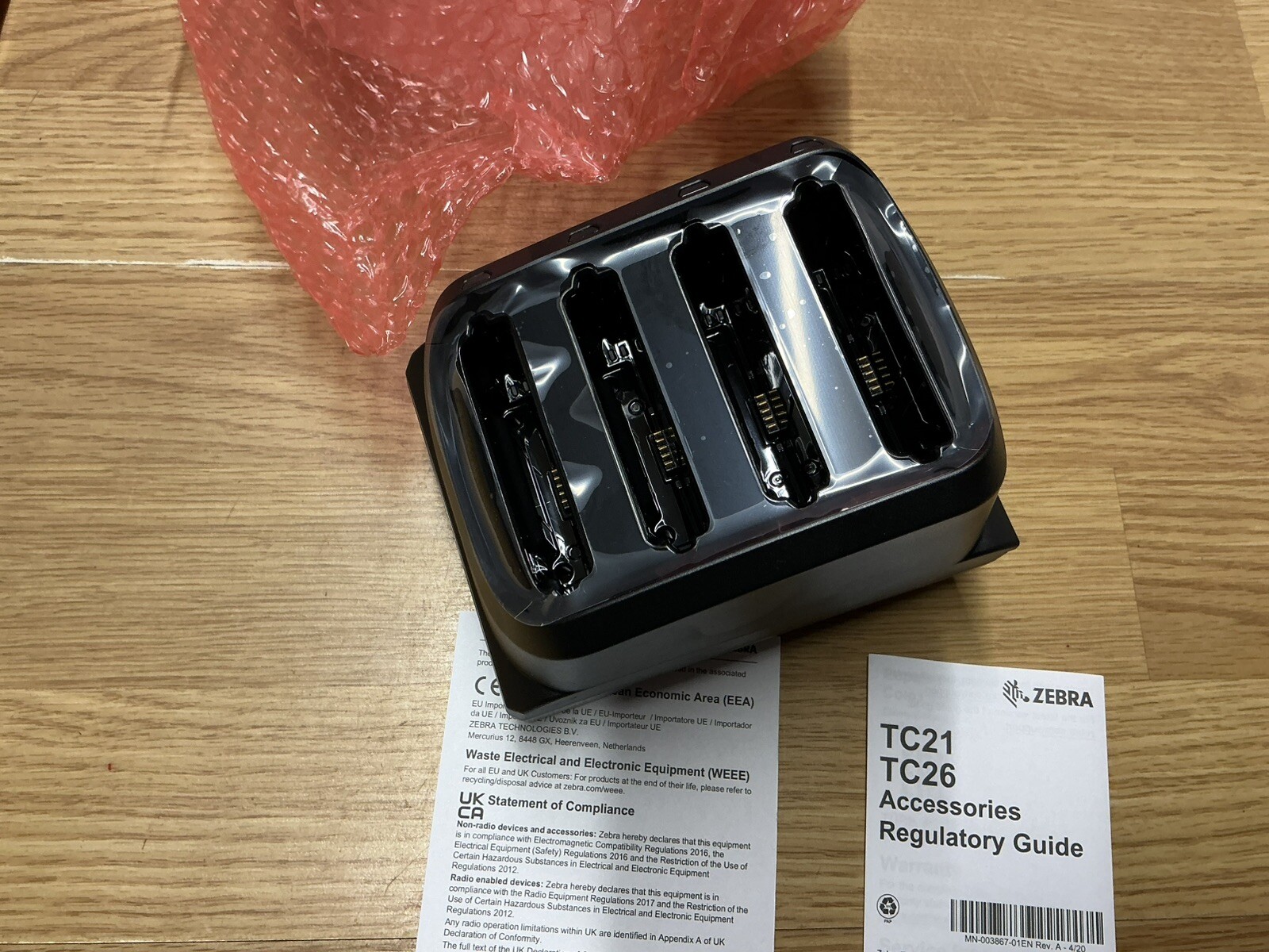 ZEBRA SAC-TC2Y-4SCHG-01 4 SLOT BATTERY CHARGER CRADLES DOCK FOR TC21/TC26 -
