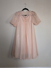 Vintage Nightgown Robe Long Set Rogers Gold Size 32. Pink vintage 1950s...