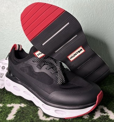US Men s 7/W 8.5 - Hunter Gabreal Water Repellent Trainers  Black White Red 