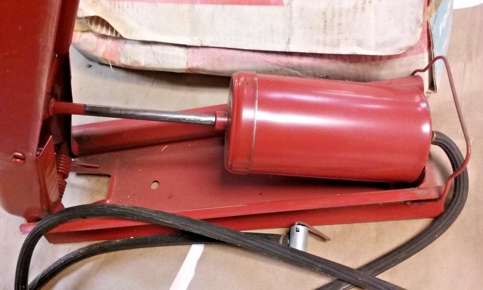 Peters & Russel Inc. de colección Bomba de aire de pie de metal PAR con caja - Funciona Foto 4 de 4