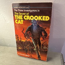 The Secret of the Crooked Cat (Alfred Hitchcocks Three Investigators) Paperback