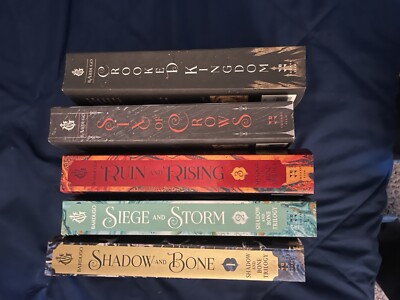 The shadow and bone Trilogy / Six of Crows Set | eBay