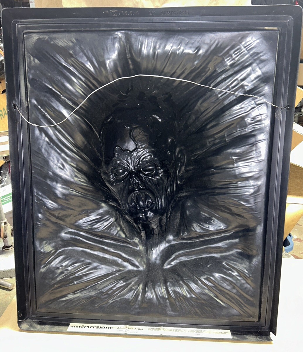 Vintage Halloween Decoration 1994 Dark Illusions R.Marino Vintage Halloween Decoration 1994 Dark Illusions R.Marino