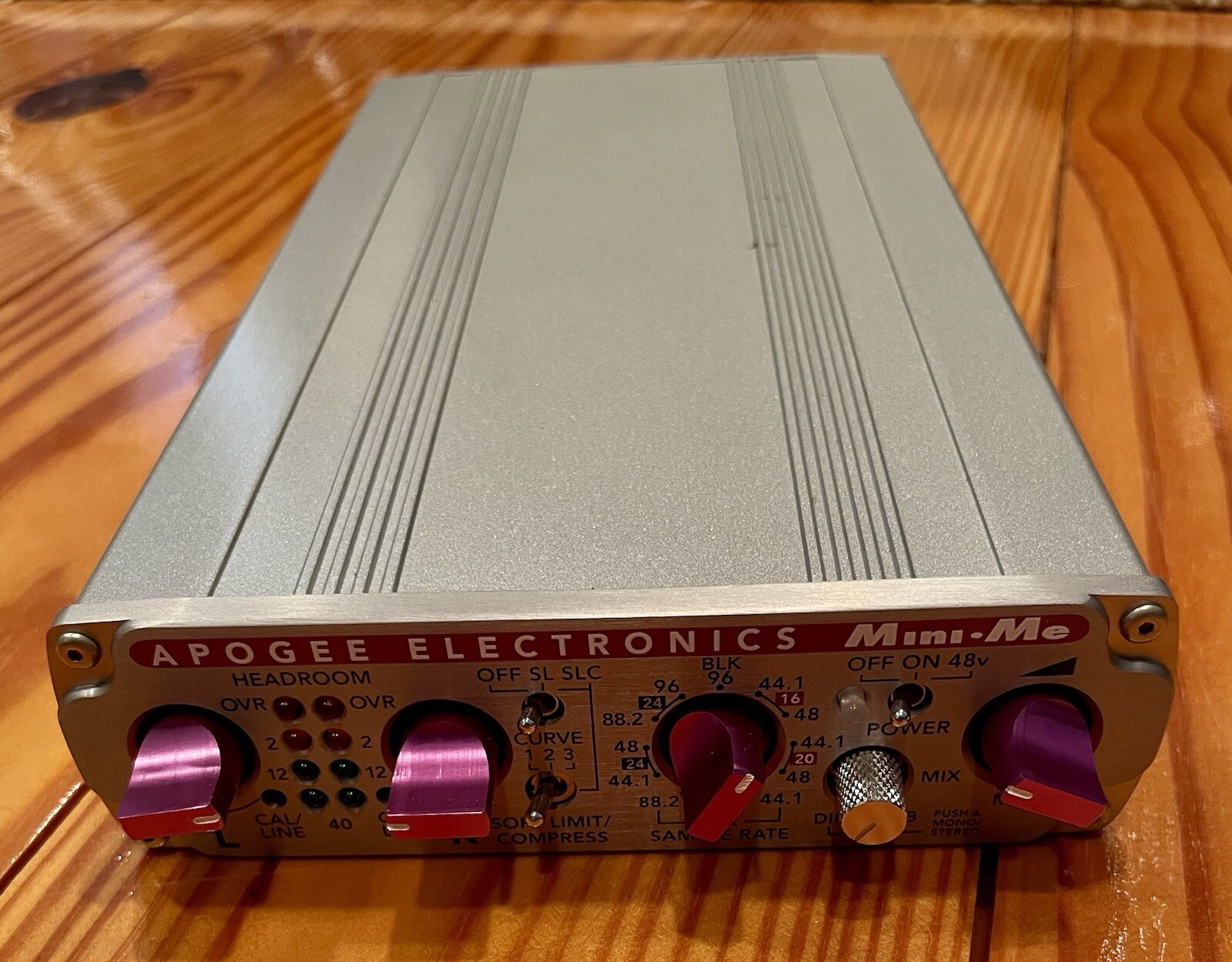 Apogee Mini-Me 2 Channel Preamp A-D Converter Interface w/USB ca & Power Supply