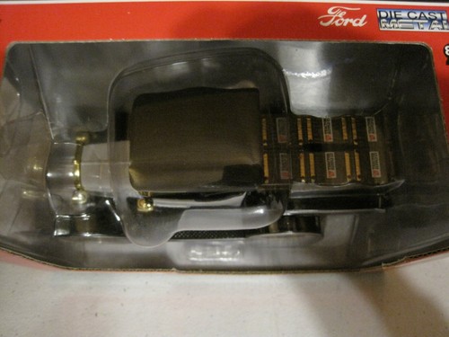 2006 GEARBOX TRACTOR SUPPLY 1918 FORD RUNABOUT WITH CRATES--NEW - Picture 8 of 8