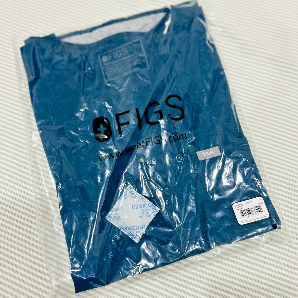 FIGS Deep Reef Scrubs Set Catarina™ Top & Zamora™ Petite Jogger