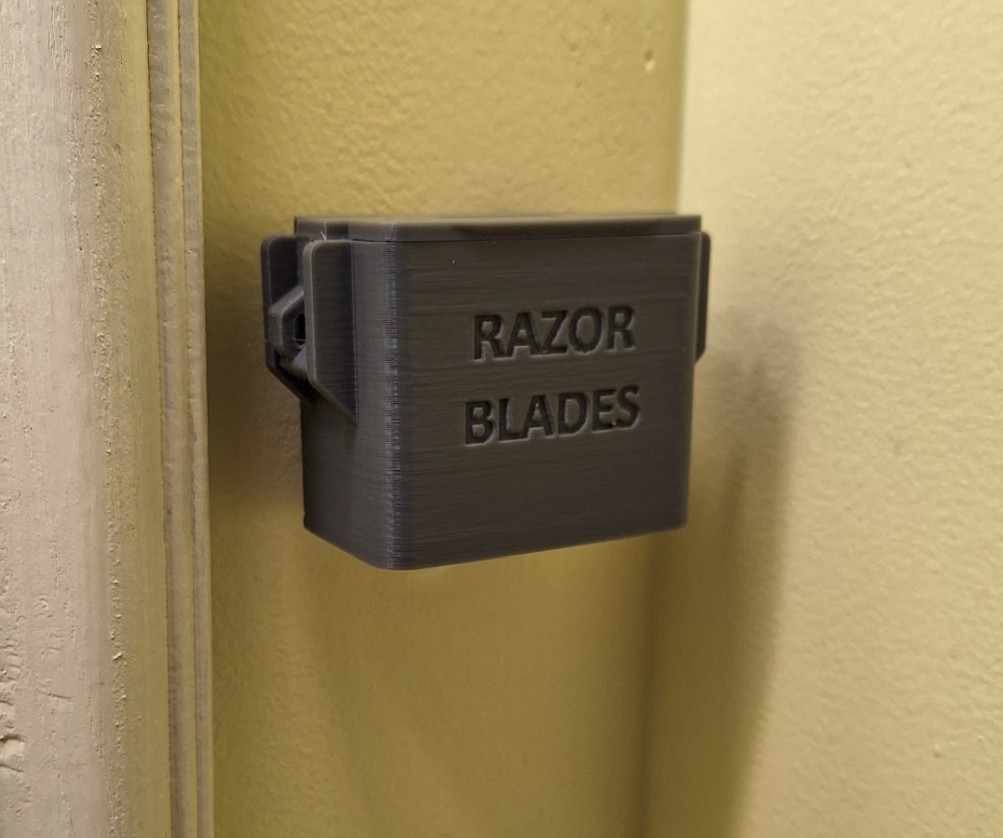 Safety Razor Blade Bank with Wall Mount | Reusable Disposal Container Case
