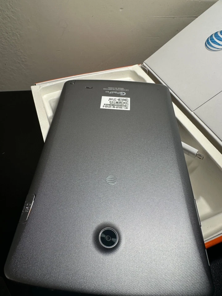 LG GPAD F 8.0 V495 SILVER== YOU DONT NEED TO ACTIVE WITH AT&T TO OPERATE - Image 3 of 4