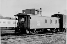26AA078 2NDGEN NEG GRAND TRUNK WESTERN RAILROAD CABOOSE #77049 SOUTH BEND - 1959
