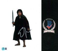 ELIJAH WOOD SIGNED 'THE LORD OF THE RINGS' FRODO 8x10 PHOTO AUTOGRAPHED BAS COA