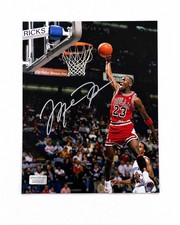 Bidding on Michael Jordan 1997-98 Metal Universe Precious Metal Gems Over $17,000 17