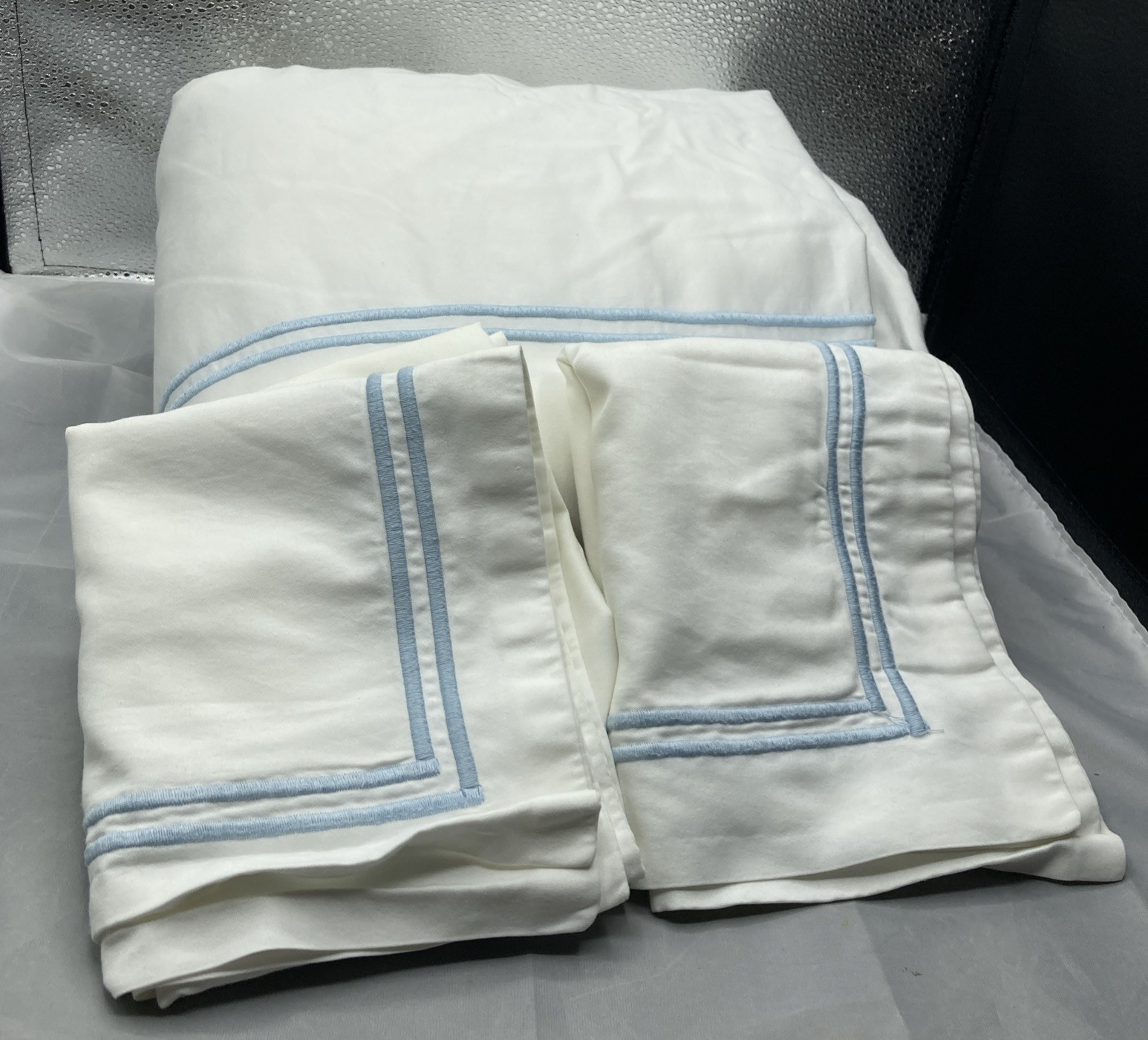 Fine Linens Pacific Coast Full/queen Duvet +2 Std Pillow Cas