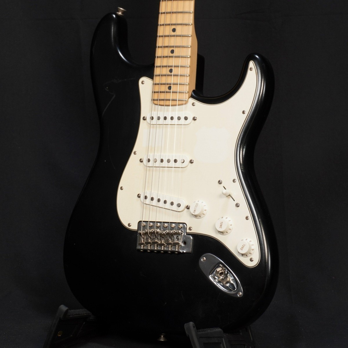 ギター Fender USA Highway One Stratocaster UG Fender USA Highway One Stratocaster UG Black/M -2006- [SN Z5184261