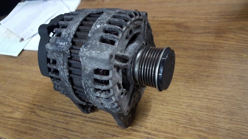 VW Passat 3C Bj08  Lichtmaschine Bosch 180 Ampere  2,0 TDI CBA CBAB 103kw/140ps