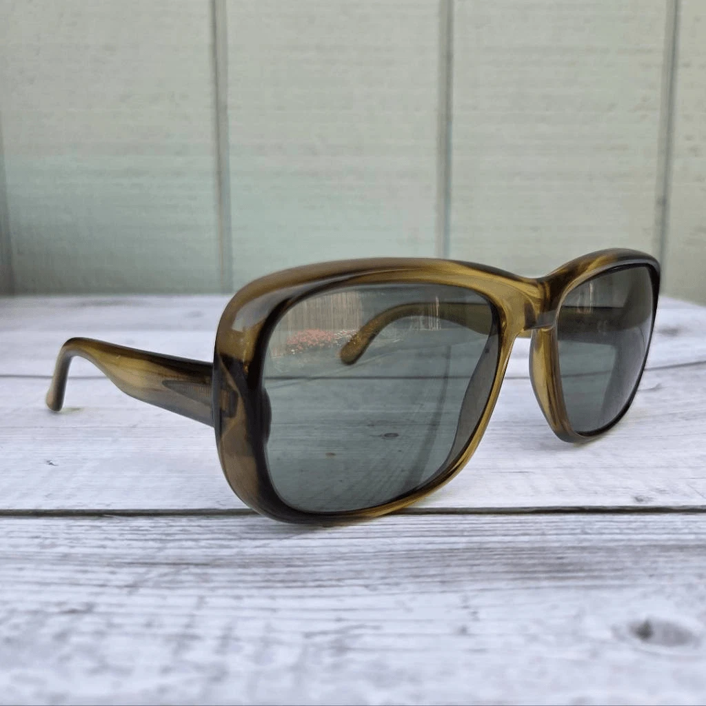 1960s Ray-Ban B&L Porter Transparent Honey G-15 Oversized Vintage Sunglasses. 11 Vintage B&L Ray Ban  main image 2