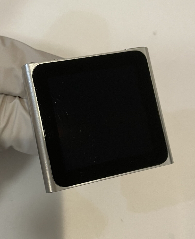 Apple iPod nano 6th Generation Silver (16 GB) Excellent Condition