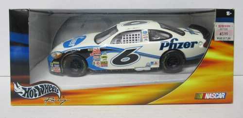 2001 Hot Wheels Racing Mark Martin Pfizer Ford Taurus White #6 (a)