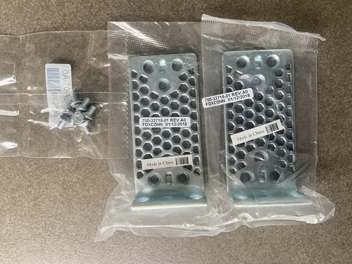 1 pair Cisco Catalyst 9200 Series Rack Mount Kit,  RACK-KIT-T1 , 700-32718-01