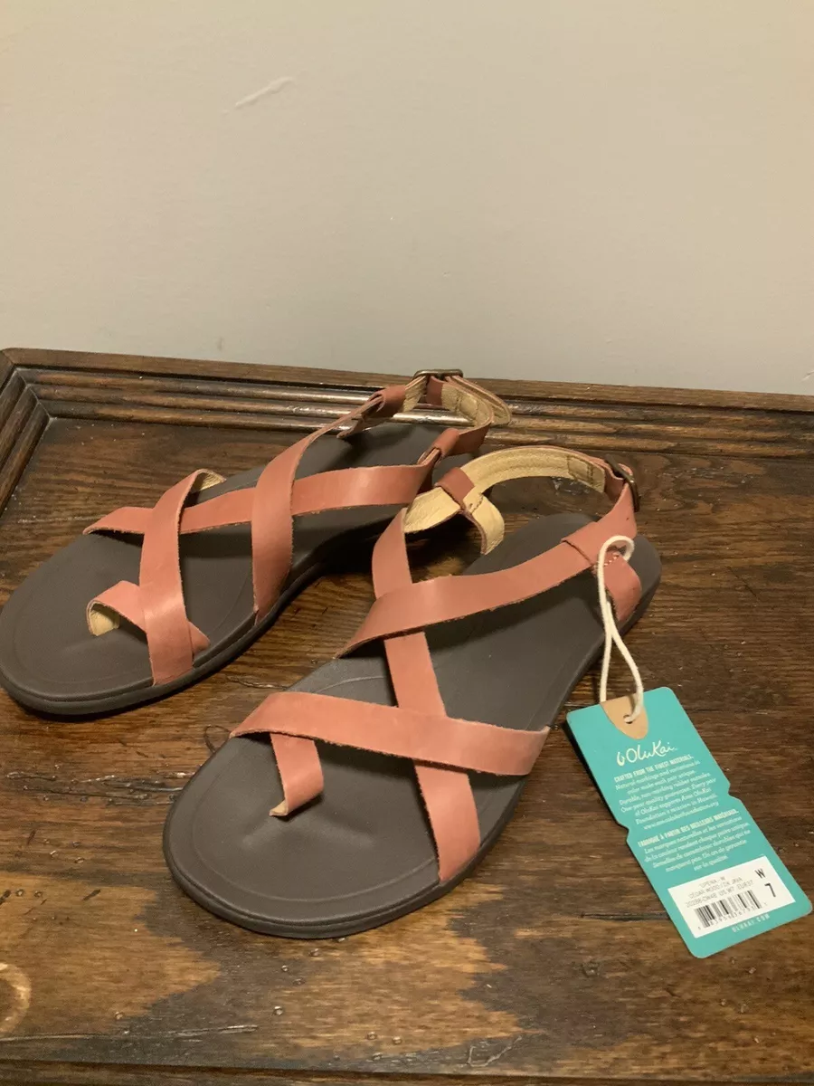 Upena flat outlet sandal