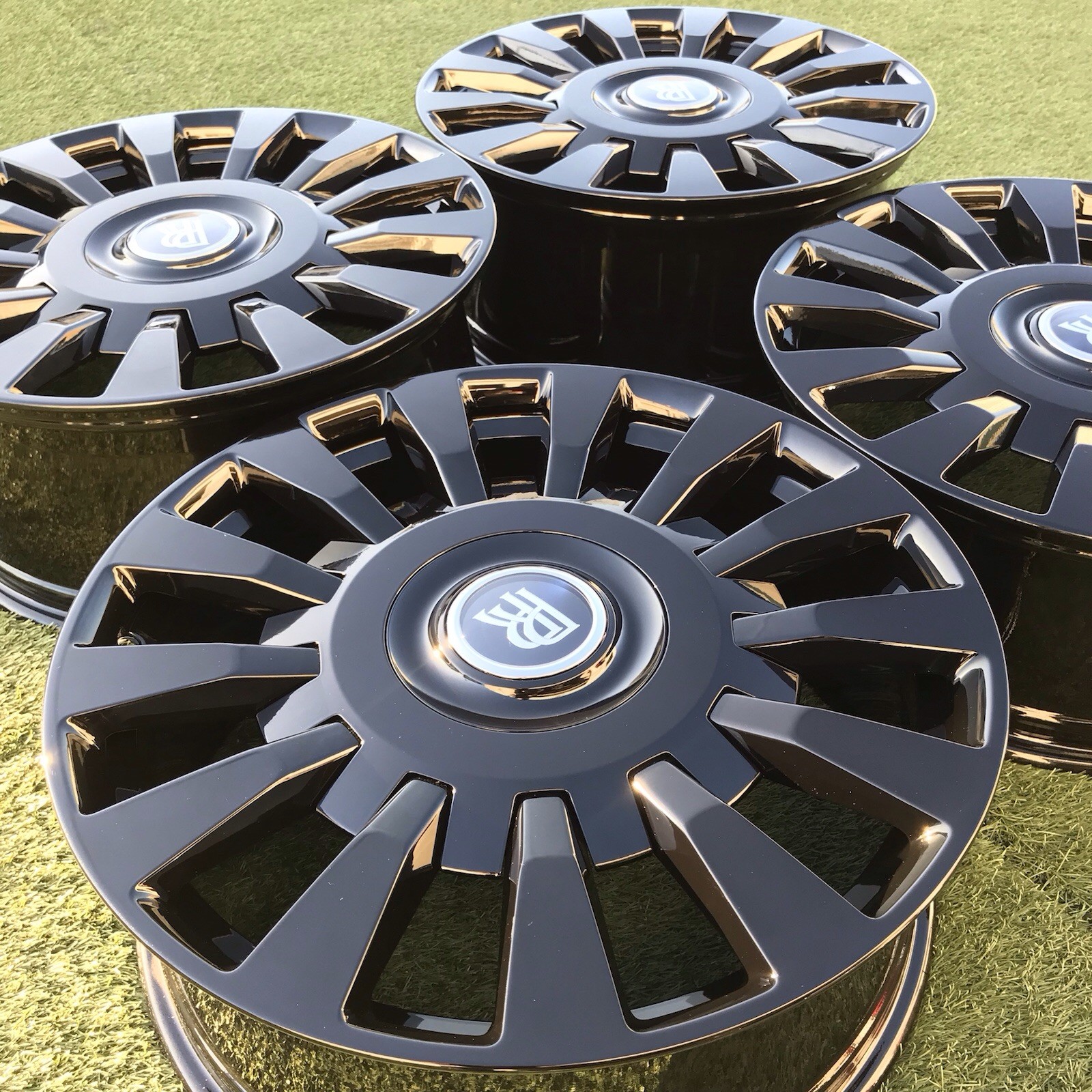 22 ROLLS ROYCE PHANTOM GLOSS BLACK RIMS STOCK OEM 6883747 6883748 WHEELS