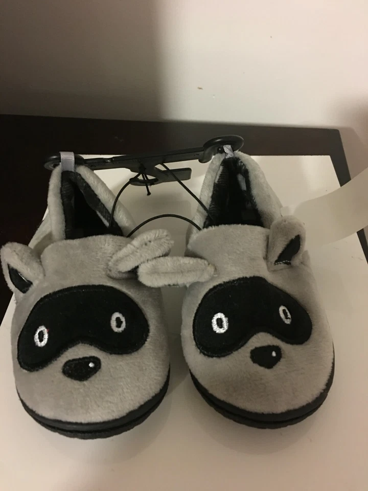 全新 婴儿 男孩 5 码 沃尔玛品牌 RACCOON 滑鞋 — 第 3/4 张图片