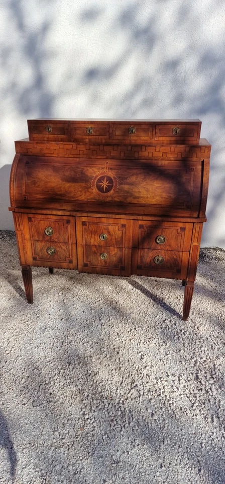 Bureau à cylindre Louis XVI Alsace . ** - Photo 2/4