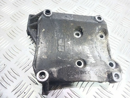 BMW 5 (E34) 1993 Halterung Klimakompressor 2245417 1993 105kW GUST28976